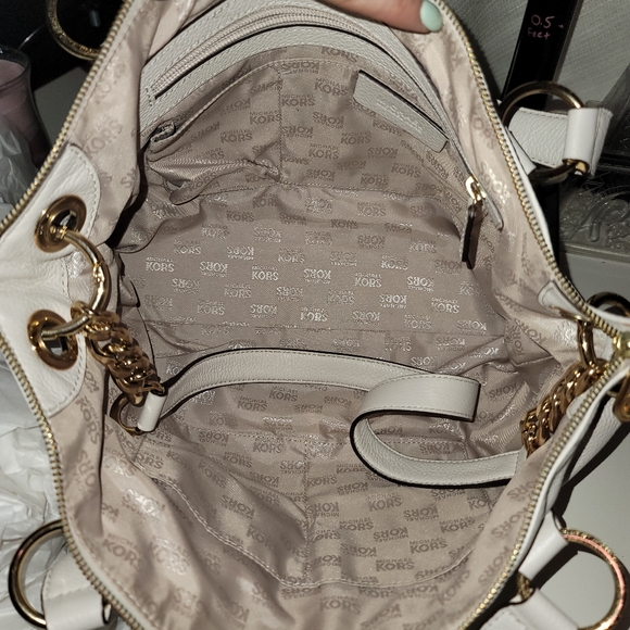 Micheal kors slouch shoulder bag - Picture 3 of 3
